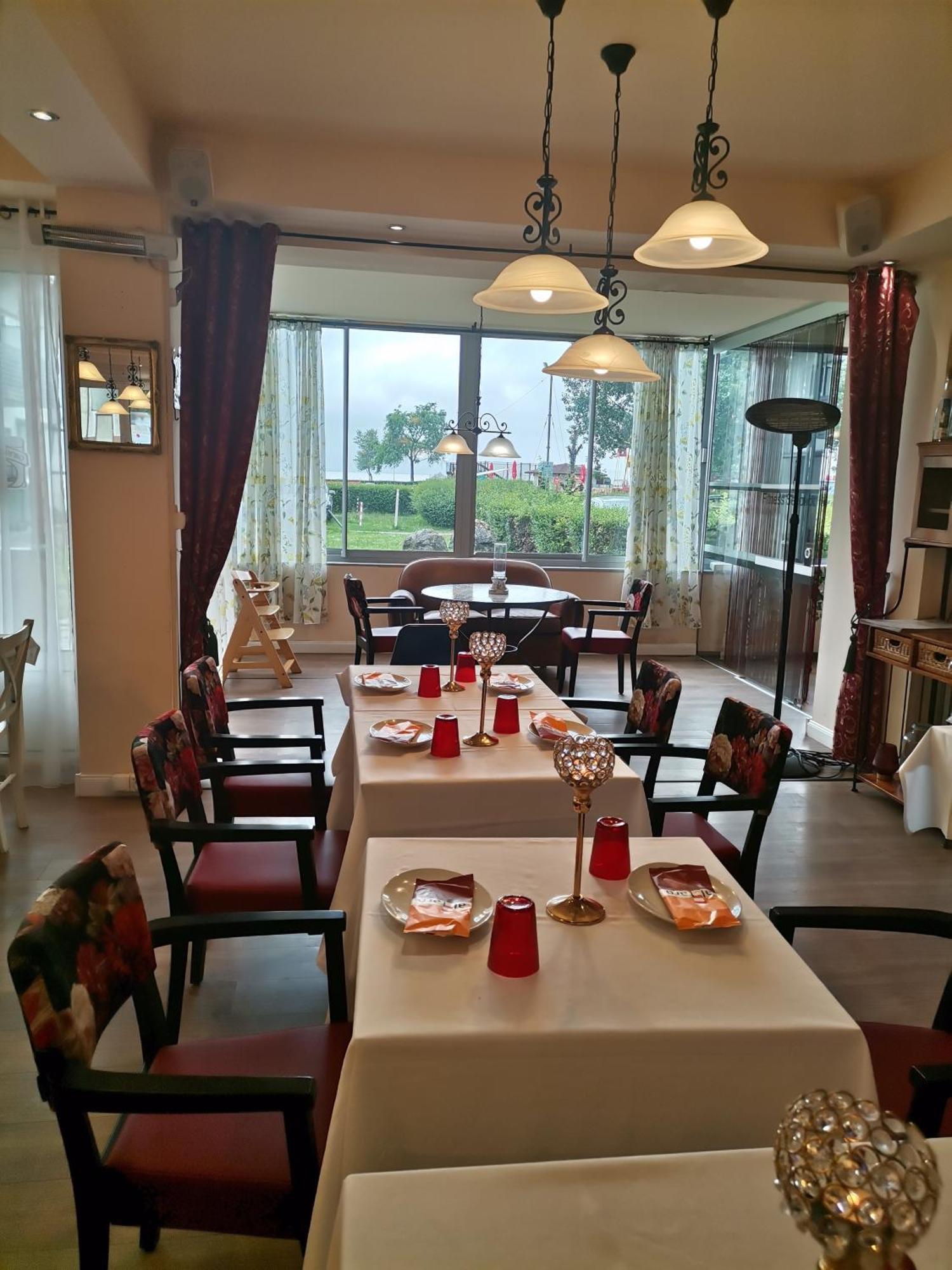 Hotel Al Faro Lodge Am See Podersdorf am See Exterior foto