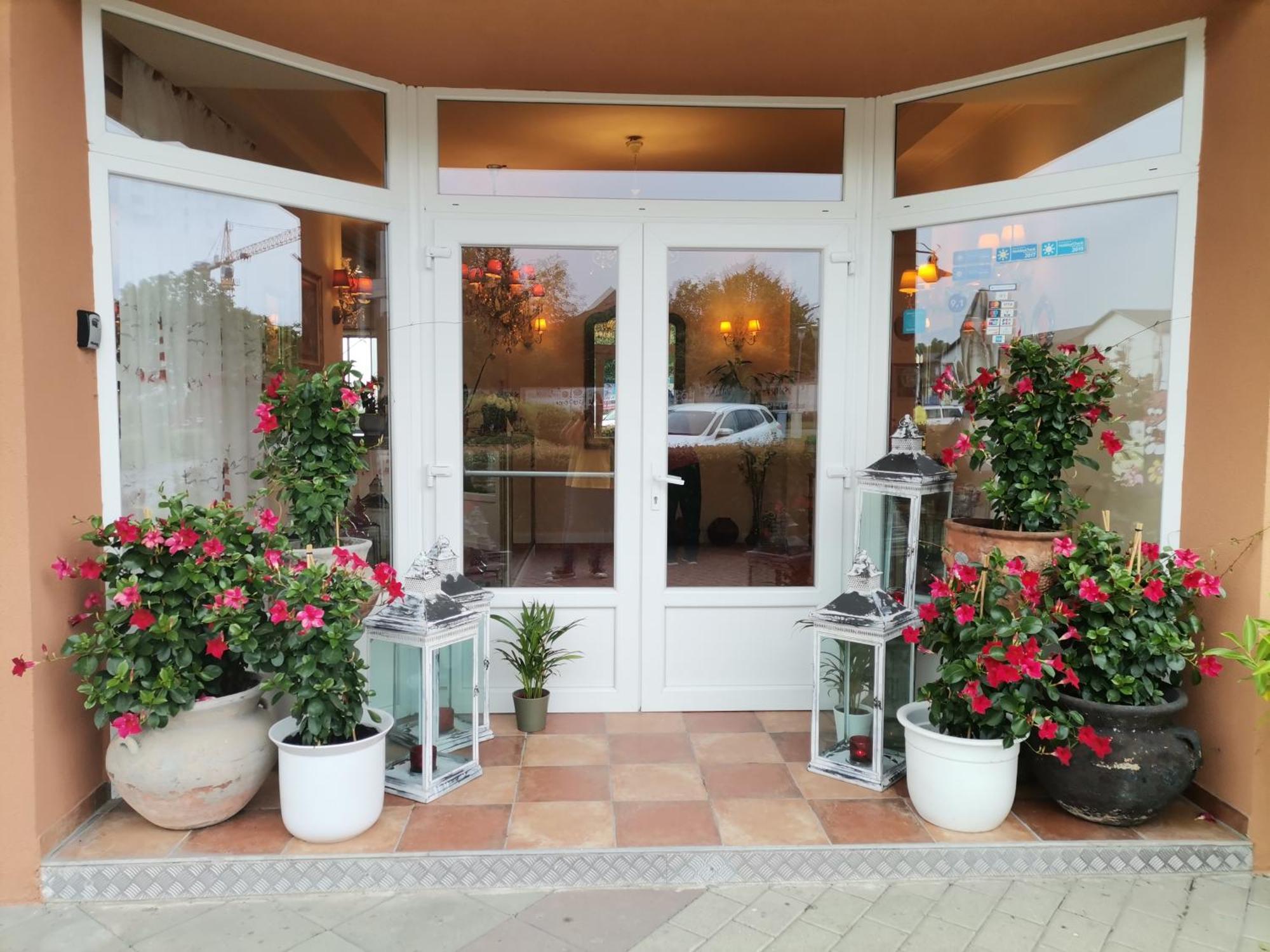 Hotel Al Faro Lodge Am See Podersdorf am See Exterior foto